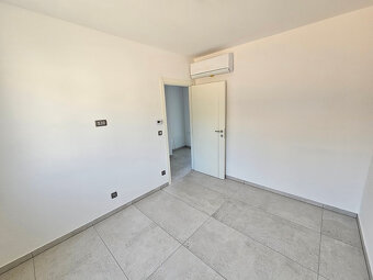 Chorvátsko-PAG-Trojizbový apartmán s dvoma terasami - 8