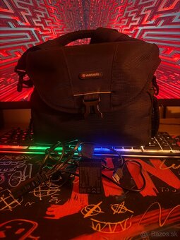 Canon 100D REBEL SL1 +EF-S 18–55mm+EF 50mm f/1.8 STM +Brašňa - 8