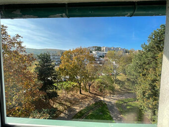 Krásny tichý 2-izb. byt 63m2 + balkón, BEZ PROVÍZIE - 8