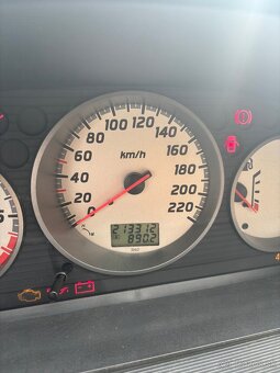 NISSAN XTRAIL T30 - 8