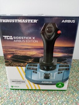 Thrustmaster sidestick X - 8