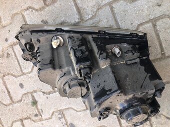 FORD FOCUS 05-07 predné svetlo H7 + H1 - 8