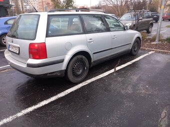 Predám Volkswagen Passat Combi 1.6 benzín - 8