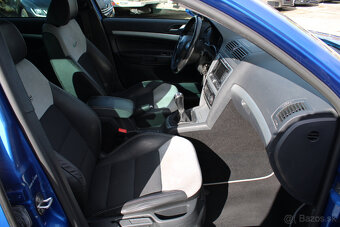 Škoda Octavia Combi 2.0 TDI CR DPF RS - 8