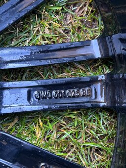 Original Audi disky R19 - 8