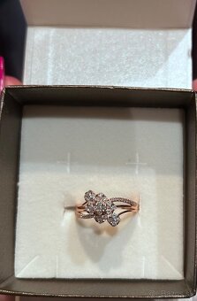 Zlatý diamantový prsteň 0,54ct - 8