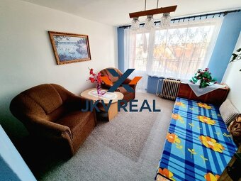 JKV REAL ponúka na predaj 5-izbový dvojpodlažný rodinný dom - 8