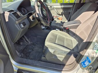Volkswagen Touran 1,9 TDI 74Kw - 8