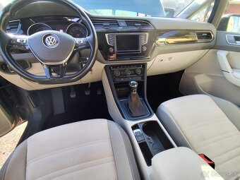 Volkswagen Touran - 8