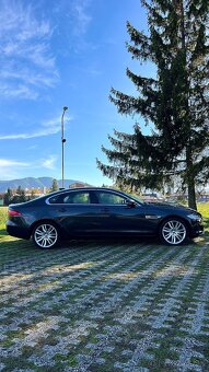 Jaguar XF 2.0 132kw AWD - 8