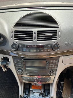 Rozpredám Mercedes E320 W211 - 8
