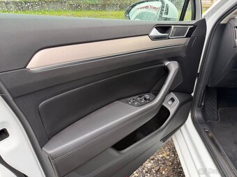 Volkswagen Passat Variant 2.0 TDI BMT Highline DSG - 8