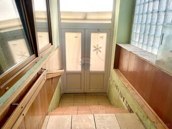 REMAX ponúka na predaj 2,5 izb. rodinný dom v pôvodnom stave - 8