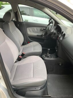 Predám Seat CORDOBA Sedan 55 kW 1,4 6L/BBY/SG palivo benzín - 8