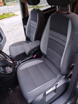VWTouran predam - 8