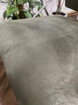 Kadernícke kreslo – 4ks -  pohodlné, po renovácii sedákov - 8