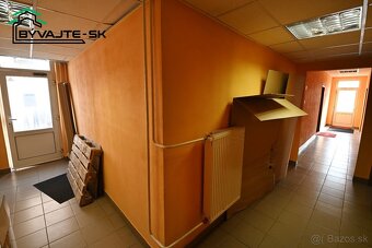 Hala a prevádzková budova na PREDAJ Prievidza. - 8