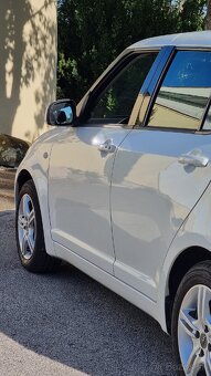 SUZUKI Swift 1.3 68kw - 8
