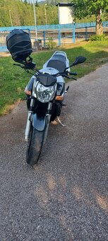 Suzuki Gsr 600 - 8