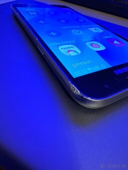 Samsung Galaxy J3 (2016) 8 GB - 8