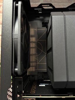 Ryzen 9 7900X3D\48GB\RTX 4070\SSD\850W Zdroj - 8