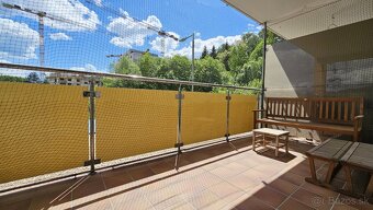EXKLUZÍVNE Moderný 2-izbový byt, veľký balkón, výbor - 8