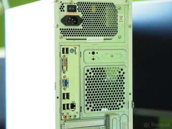Starší PC na retro hry alebo kancelársku prácu - 8