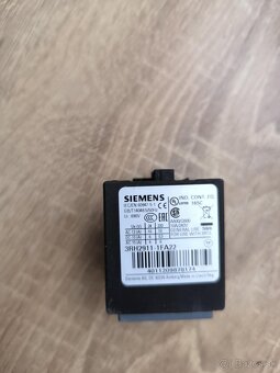 Relé Siemens - 8