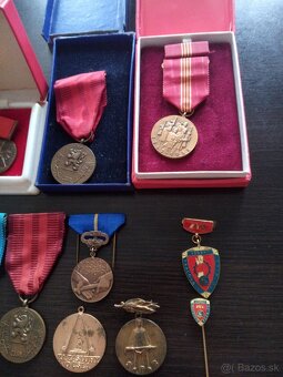 Rôzne medaile odznaky.SNP.Odboj.CSSR - 8