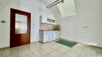 NEWCASTLE⏐Exkluzívne na prenájom priestranné, kancelárske pr - 8
