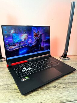 Asus Rog Strix / Ryzen 9 / RTX 3060 / 300 Hz 15.6 IPS - 8