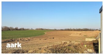 AARK: Stavebný pozemok - 606 m², Trakovice - 8