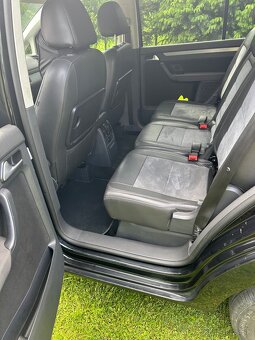 Volkswagen TOURAN 2,0 TDi 103kw r.v. 2009 - 8
