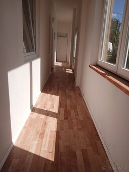 Rodinný dom v Lúčnici nad Žitavou - 8