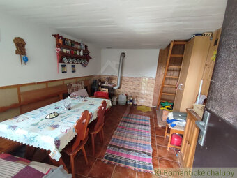 Trojpodlažná chata v záhradkárskej osade pri Beluši na pre - 8