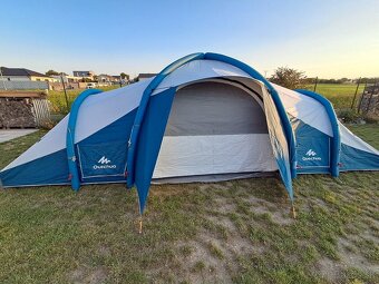 QUECHUA Air Seconds 8.4 Fresh&Black (8 osôb) - 8