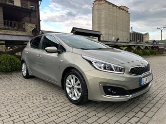 KIA Ceed Hatchback 74kw Manuál - 8