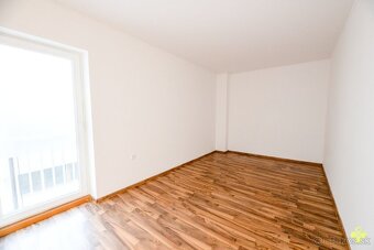 PRENÁJOM 2 IZBOVÉHO BYTU S MODERNOU DISPOZÍCIOU - 8
