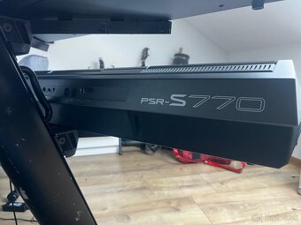 Yamaha PSR S-770 - 8