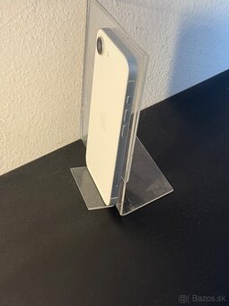 Predám Apple iPhone 16E 128GB White Nový kus nepoužívaný - 8