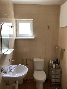 VÝHODNÁ CENA 4-izbový tehlový RD s krásnym pozemkom - 8
