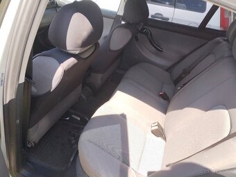 Seat Leon 1.6 benzín, 77 kW, M5, 2002 - 8