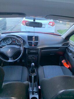 Predám alebo rozpredám v celku Peugeot 207 - 8