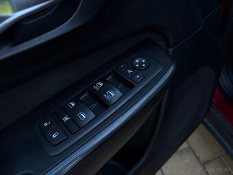 Jeep Cherokee LONGITUDE 2.0 4WD 6MTX Bohatá výbava - 8