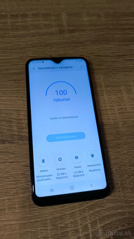 Samsung Galaxy A20e – čierny - 8