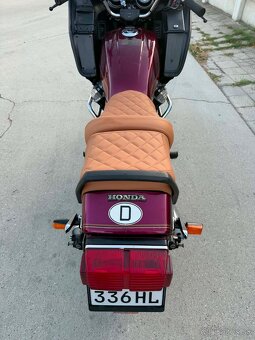 Honda 650GL Silver Wing - 8