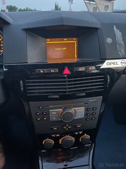 Opel Astra H 1.8 benzín 103Kw - 8