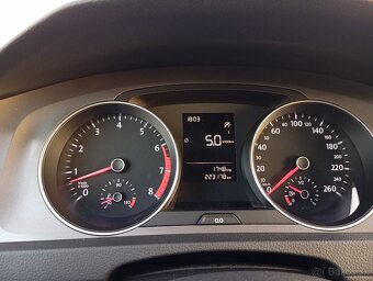 Volkswagwn Golf 7 1,2tsi - 8