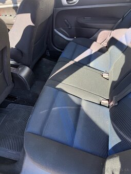 PEUGEOT 307 - 8