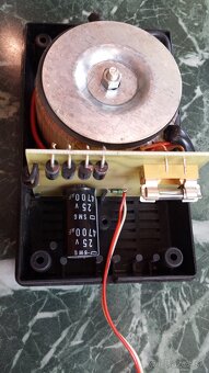 Predám transformátory : 2W.......... 24V -2eura 10W......... - 8